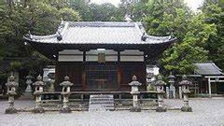 新屋 山 神社 奥宮：静寂の聖域でたどる信仰の奥行き